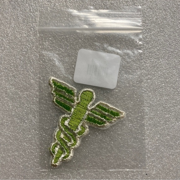 Lot of 8 Star Trek Sew On Patches. Brand New!! - Picture 5 of 9